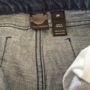 Great deal on brand new HD jeans!